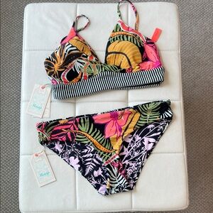 Maaji Reversible Bikini size Large
